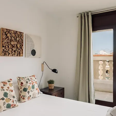 Ola Living Arc De Triomf شقة