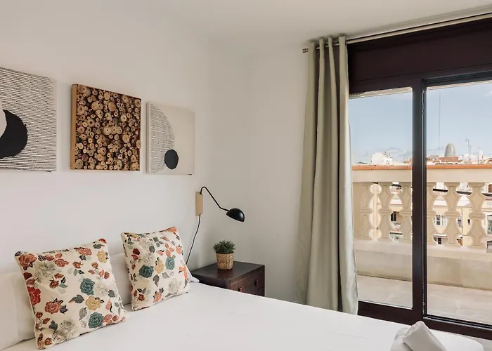 Ola Living Arc De Triomf شقة